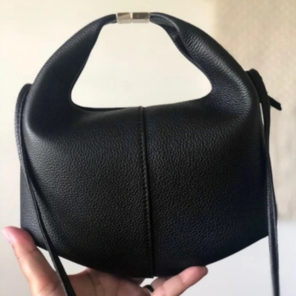 In new condition💗Polene Beri- textured black leather